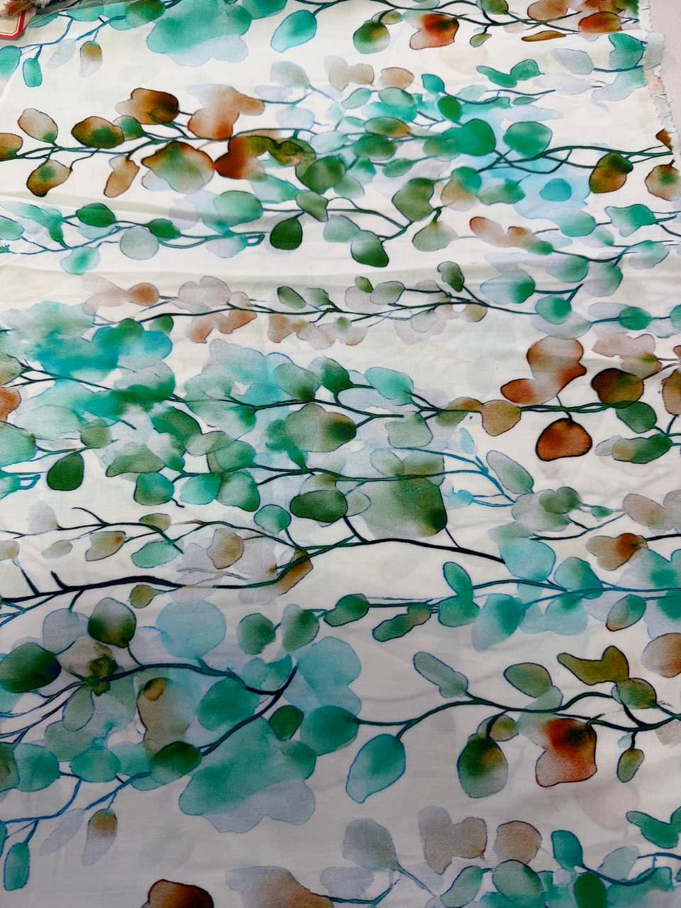 Chalis Rayon Estampado Botánico X Metro.