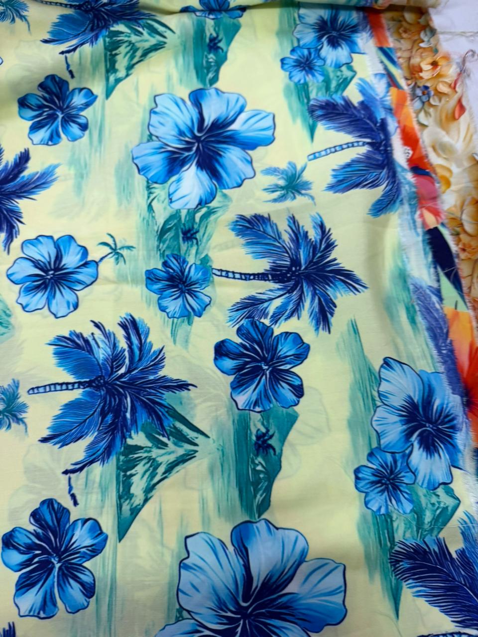 Chalis Rayon Estampado Botánico X Metro.