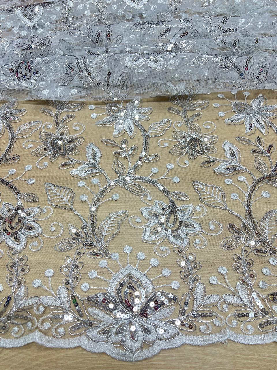 Tela Chantilly Con Lentejuela X Metro.